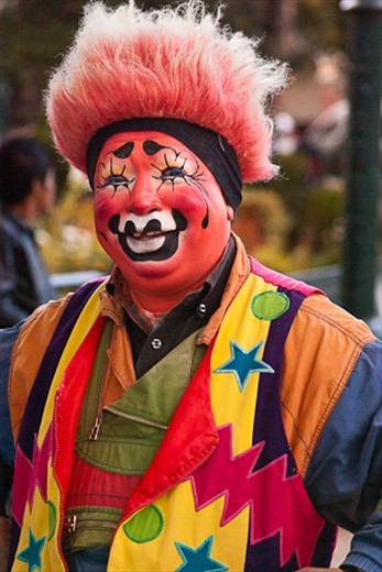 Street performers - lots of clowns in Mexico