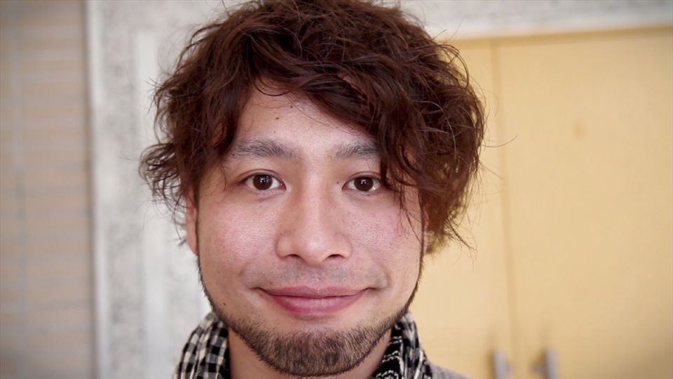 Around 80% of businesses were destroyed in Kesennuma, so the plight now remains: there is just no work. Enter Ken Sato, a man who is making a real difference. After the tsunami hit, he said he felt like it was the end of the world. He looked around and saw the plight of people all around him, particularly mothers with young babies. So he decided to do something about it. He began simply – by asking people what they needed (milk, diapers) and driving to other towns to find it for them. When demand increased and more people became interested, he began a blog where people could list what they needed and others could list what they had for offer, and he began distributing these regularly. Soon after he realized the biggest need was employment. So being the entrepreneur he is, he used his savings to start his own NGO called Peace Jam, a jam making factory and a small sewing factory, where he hires mothers with children.