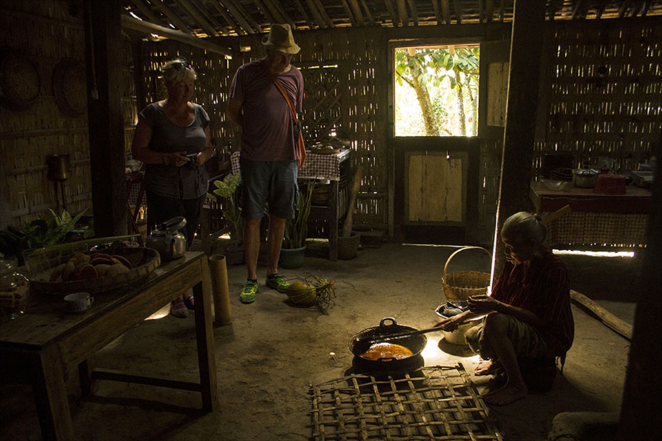 the tourists saw daily activity people make coconut sugar in borobudur
