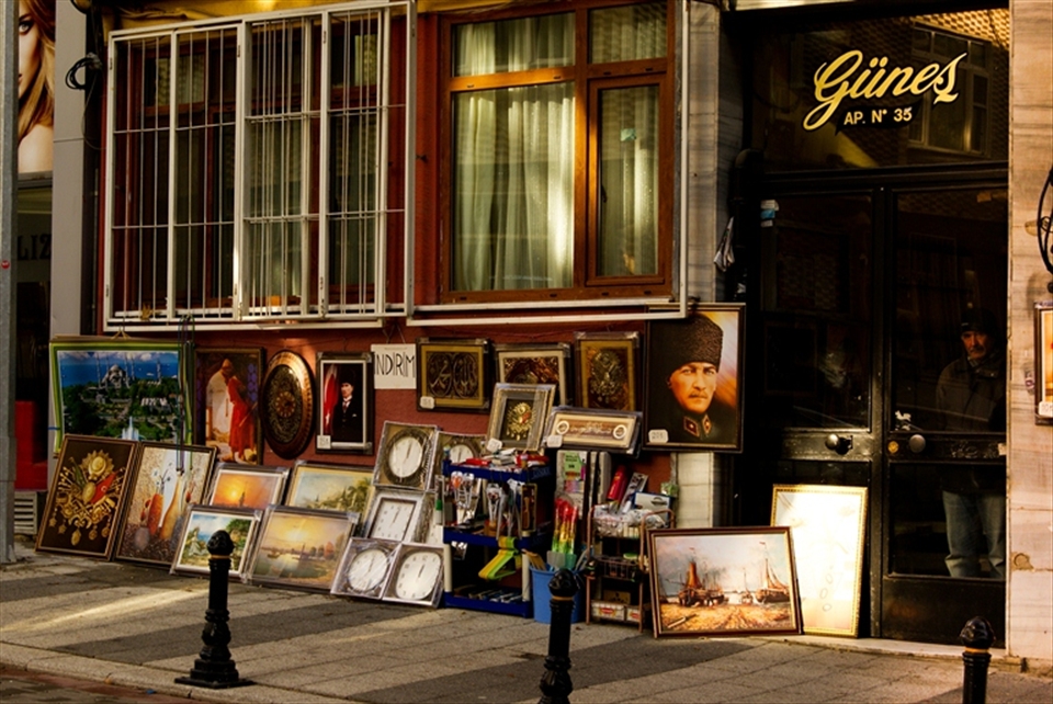 I paint with light but stay on darkness.