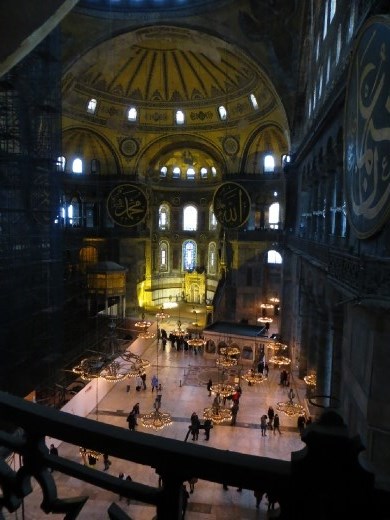 The workmen must be off working somewhere.