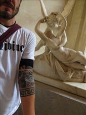 It's the same geezer showing off his new ink.: by homeless_harry, Views[683]