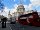St. Paul's Cathedral, a telephone booth and a double decker bus; as London as it gets!: by homeless_harry, Views[1255]