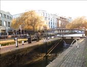 A lock near the Camden Market that no bastard was sailing near to show me how it worked.: by homeless_harry, Views[438]