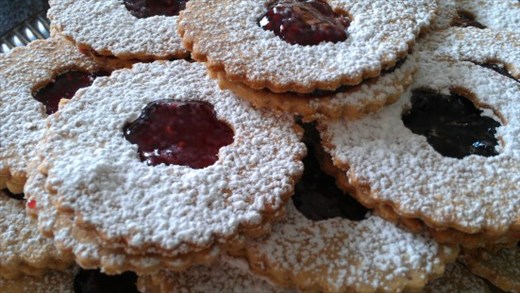 Linzer Cookies, finished