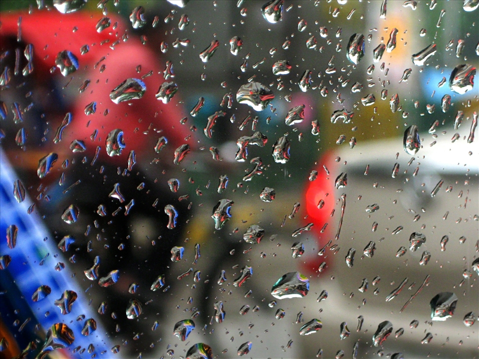 Colours of raindrops during the Monsoon season, Delhi, India