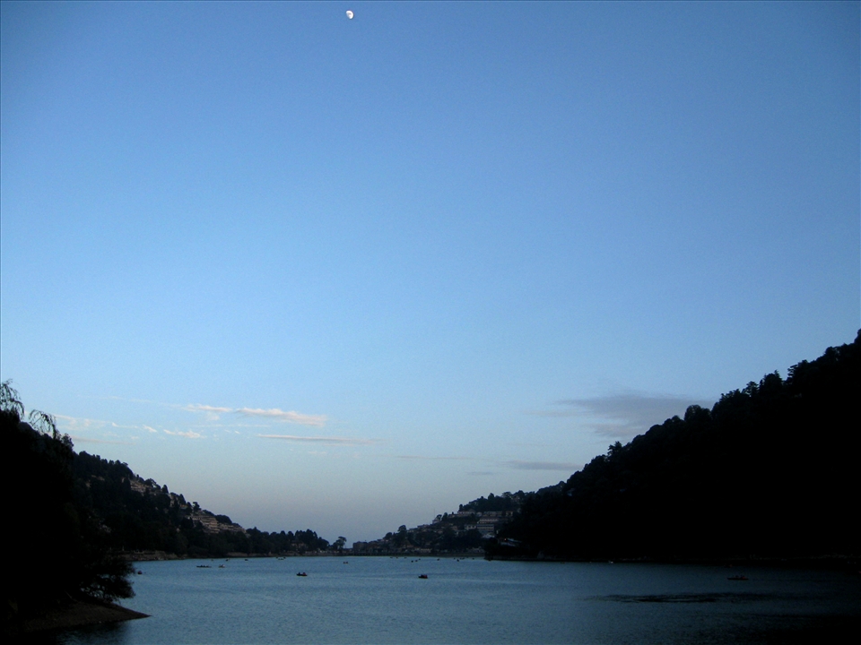 The Nainital lake during Twilight.