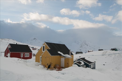 Tasiilaq houses.