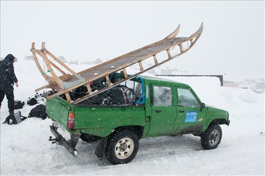 Loaded up and off to the divesite.