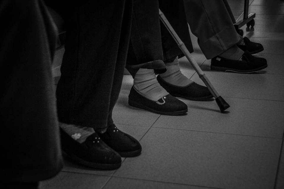 Waiting for the walking time.