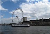 London, the power place of finance, spinning and moving capital flows. Circle of life. River flows. The place I've visited - UK - has many faces.: by indietraveller, Views[310]