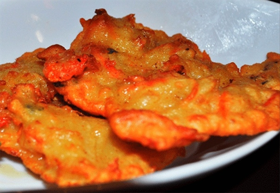 This is a photo of bakwan udang ready to serve and eat  :)