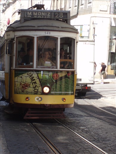 Tram 28 on its usual route