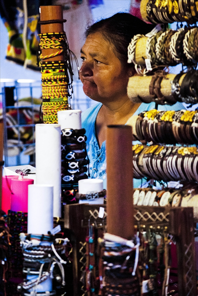 Buying merchandise from another country has never been so easy.