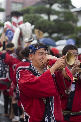 The parade songs and music can be heard all over the city even many blocks away.