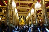 Phra Phuttha Chinnarat staat bekend als een van de mooiste buddha's in Thailand en heeft daarom veel bekijks: by irko_mirjam, Views[266]