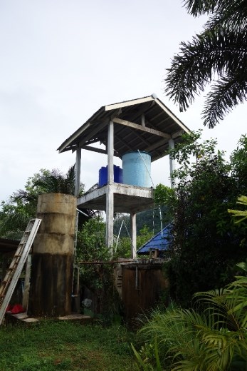 Op het platteland in ZO Azie zie je vaak dit soort watertorentjes