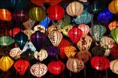 Hoi An staat bekend om haar zijde lampions: by irko_mirjam, Views[343]