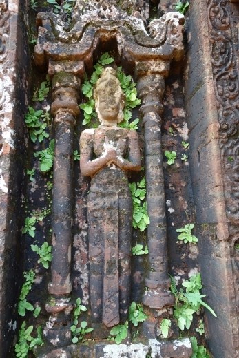 Detail van een oude ruine bij de champa hoofdstad My Son