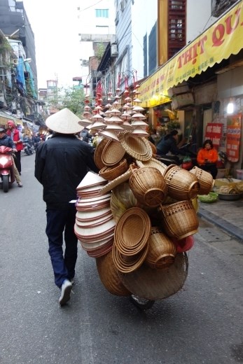 Straatverkopers gebruiken hier vaak nog de fiets