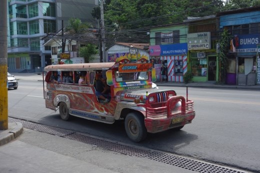 Het openbaar vervoer in Cebu ziet er vervaarlijk uit