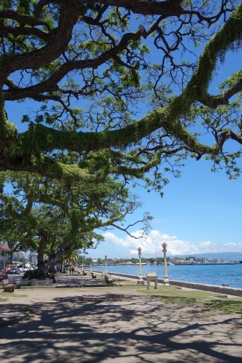 De boulevard van Dumaquete was een aardige plek om te vertoeven.