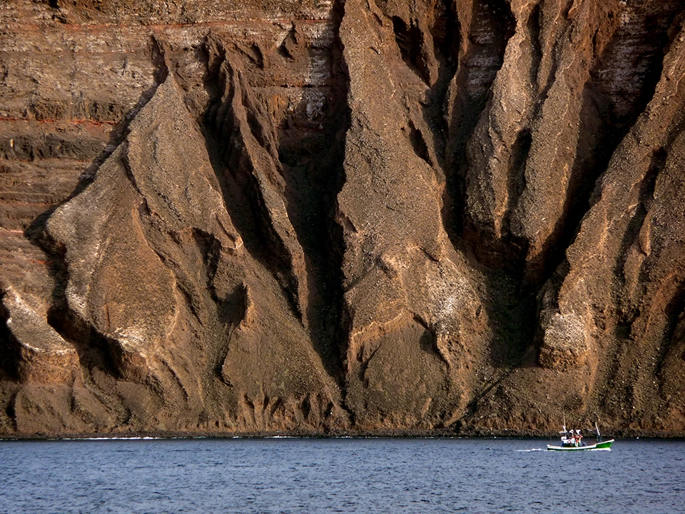 In this world there are amazing places and things to see...Be an adventurer!