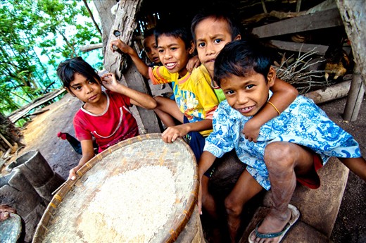 they prepare rice then cooking together with their friends.