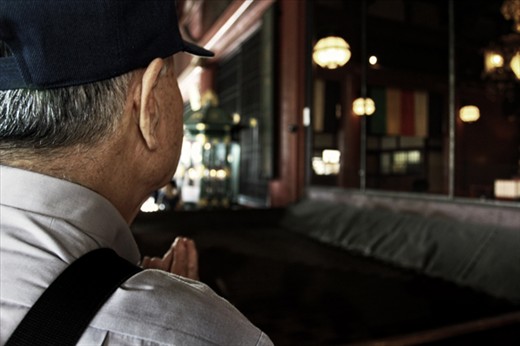 The old Japanese man who pray to his god