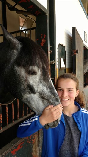 Maya could have stayed at the farm all day...she took hundres of photos