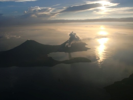 Flight back from  Lissenung Island Resort passed over Rabual and its active volcano I climbed a year before.