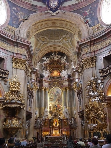 St Peters Chuch Interior - Author Zairon