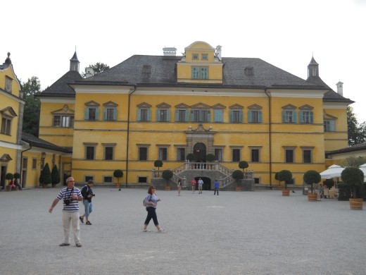 Hellbrunn Palace (Schloss Hellbrunn)