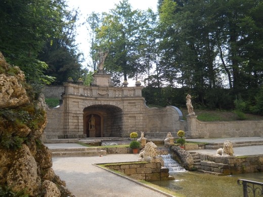 Hellbrunn Palace  (Schloss Hellbrunn) Gardens