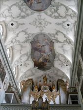 Saint Peters Church ceiling and interior: by james_tesol_teacher, Views[261]