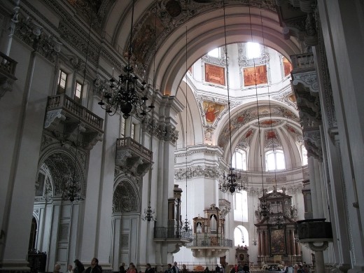 Salzburg Cathedral Interior - Author AndrewBossi