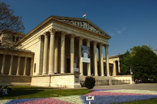 Museum of Fine Arts at Heroes' Square - Author Aktron