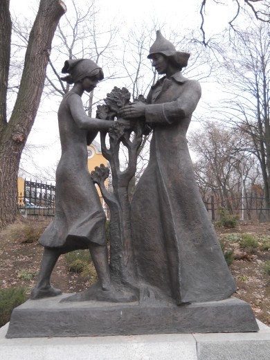 Interesting sculpture near the History Museum.