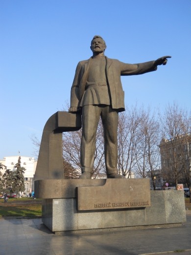Statue near the train station.