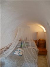 Cave room Santorini: by jamesandjulie, Views[185]