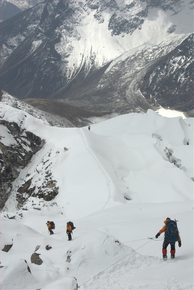 Aclimatisation to Lobuche East before climb Everest