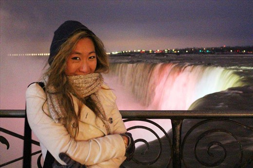 Niagara Falls at night