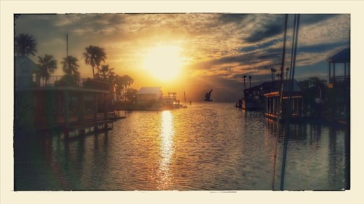 Southern Wave Dinner Cruise