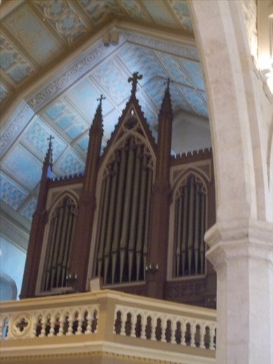 The pipe organ at the back of the San Fernando Cathedral