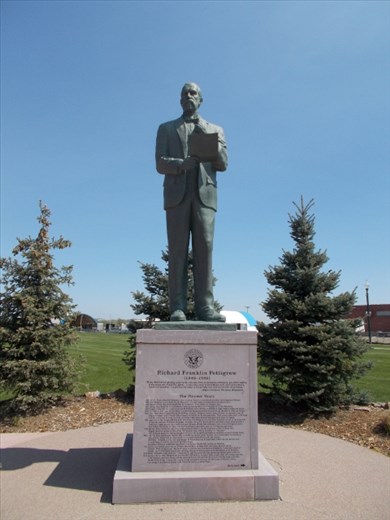 A downtown statue of Richard Franklin Pettigrew