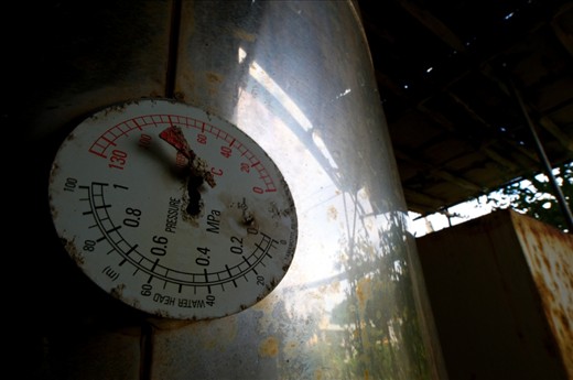 Ikeshima is an island in the south of Japan that used to be known for its active and prosperous coal mine. Due to a tragic mine accident 10 years ago most people were forced to leave the island due to dangerous levels of pollution. This thermometer symbolizes a sense of chaos as it was hanging from a shed. 


