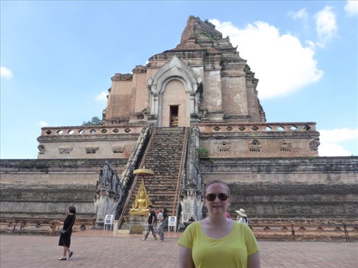 Ania at Wat Chedi Luang