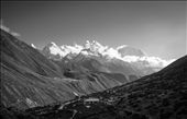One of the more isloated houses along the Everest trail. Situated at 4000 metres it looks down towards the town of Phortse and the valleys of Sagarmatha National Park. : by jcrux, Views[438]