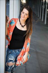 Kate Wehl, photographer specialising in music, living in Melbourne.: by jcullen, Views[280]