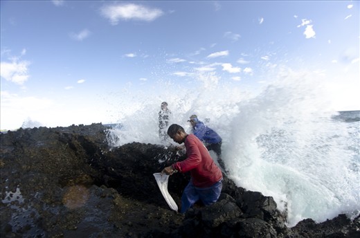 Escaping giant waves
